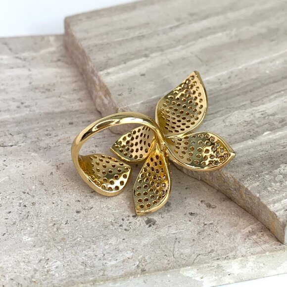 NEW ~ Anthropologie Adina Eden Fancy Flower Petal Gold Ring — Adjustable band - Picture 8 of 16